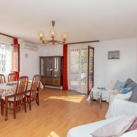 Apartment Gemma